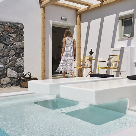 Altera Pars Suites Mesaria Exterior foto