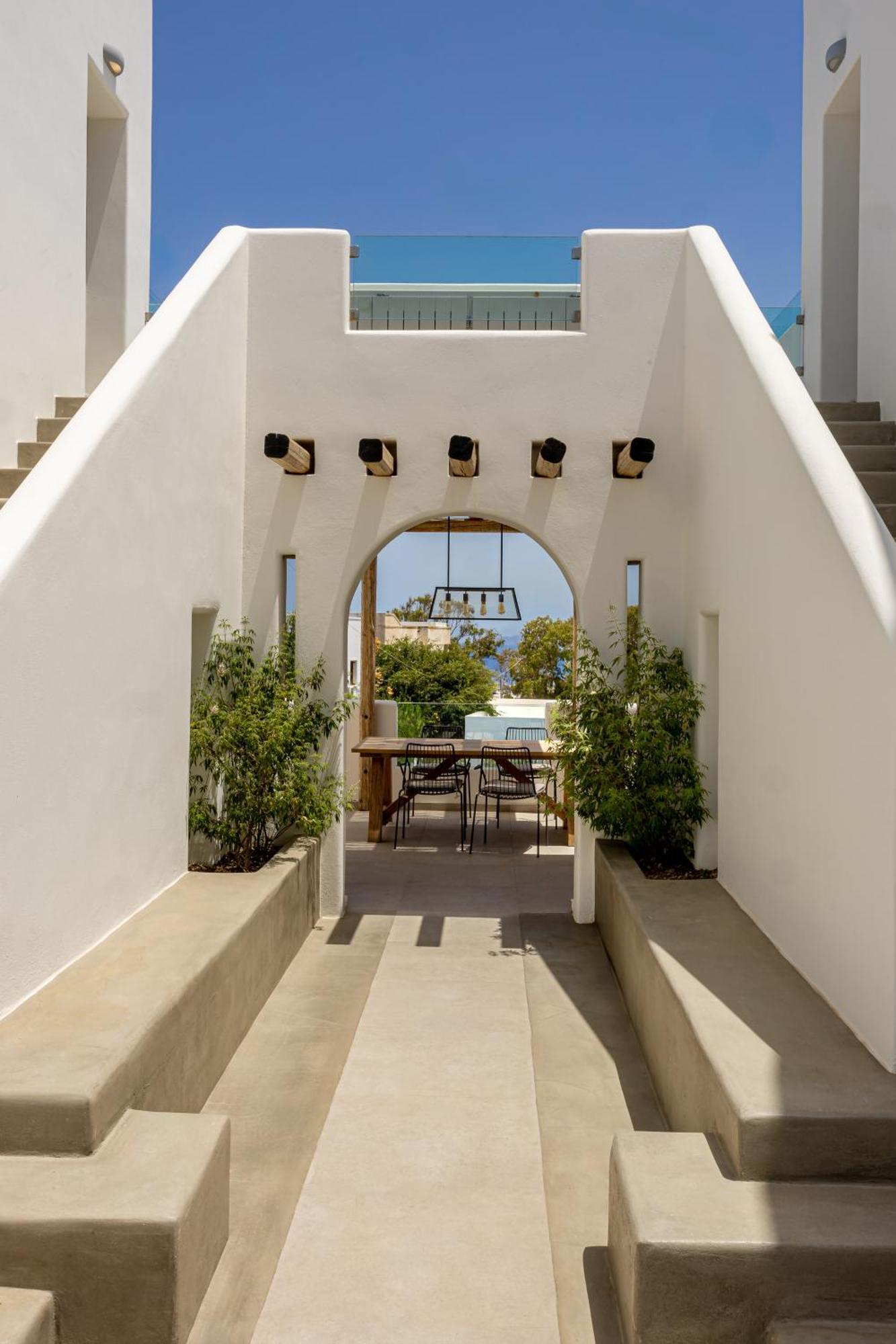 Altera Pars Suites Mesaria Exterior foto